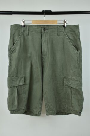 Vintage Levi's Cargo Shorts σε Πράσινο US 36
